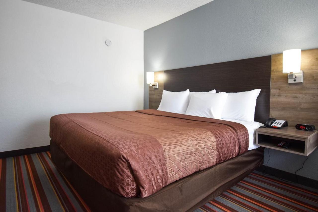 Hotel Quality & Sulphur Springs