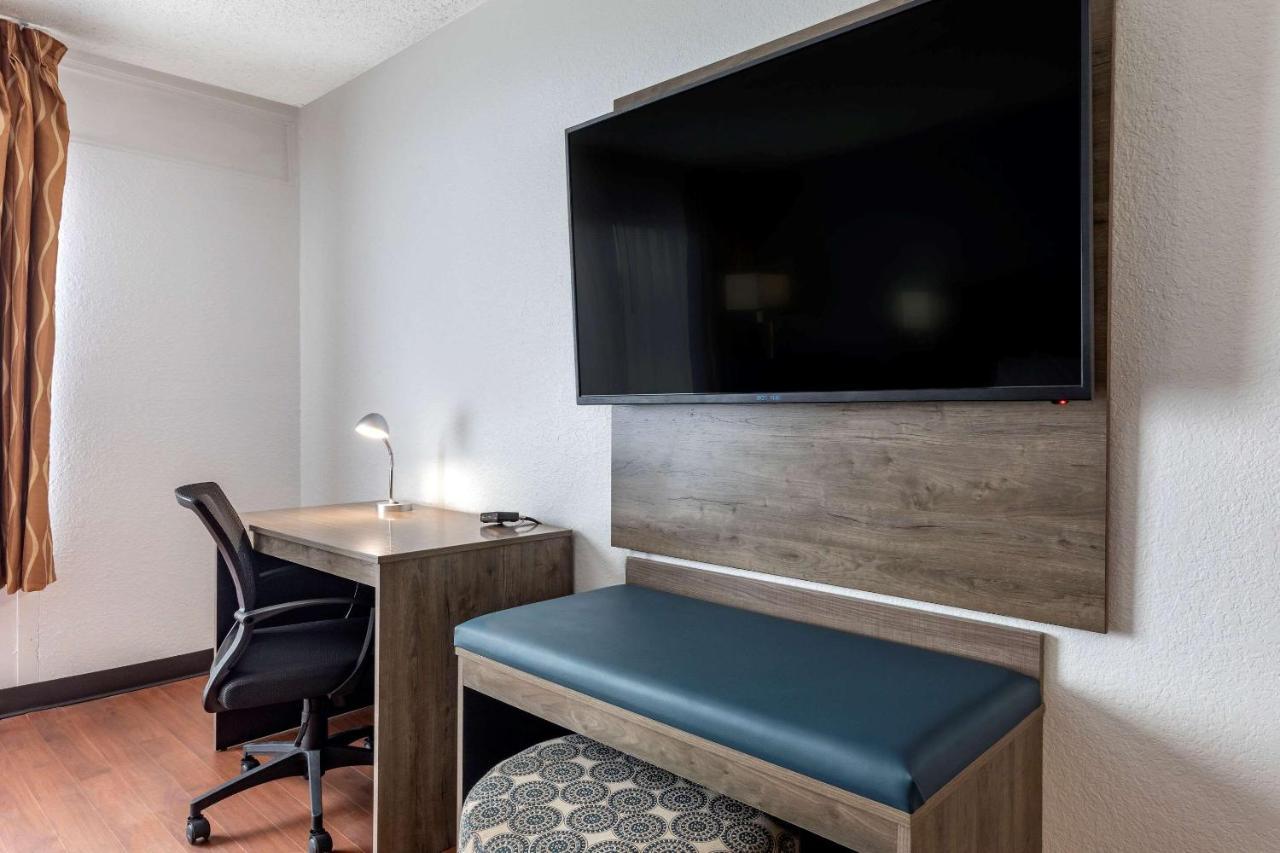 Quality & Hotel Sulphur Springs